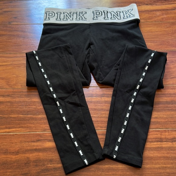 PINK leggings in black and white with rhinestones. - Picture 3 of 9